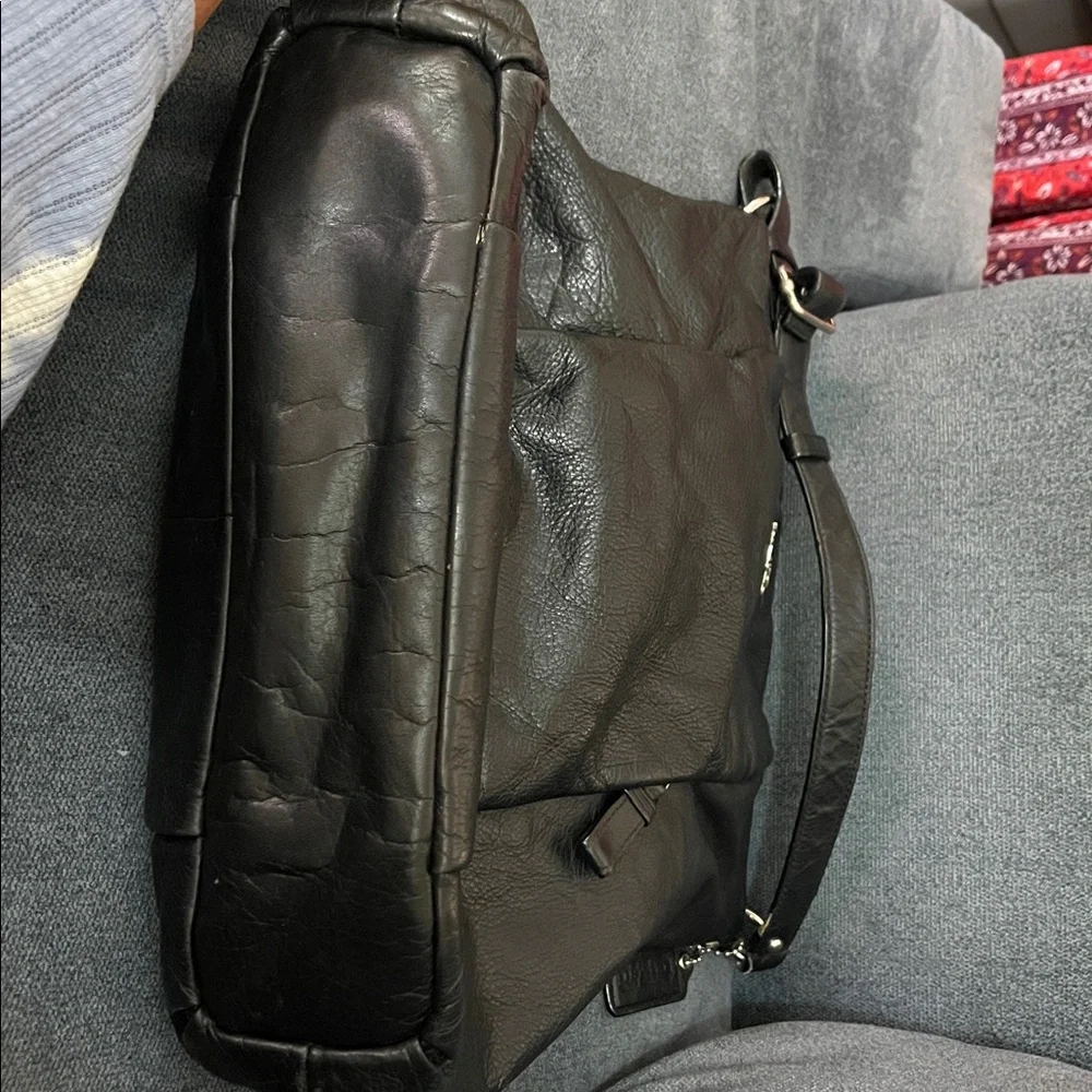 Coach Isabella Madison  Leather Shoulder Bag, Hobo Bag , Hobo 21224 - Picture 12 of 12